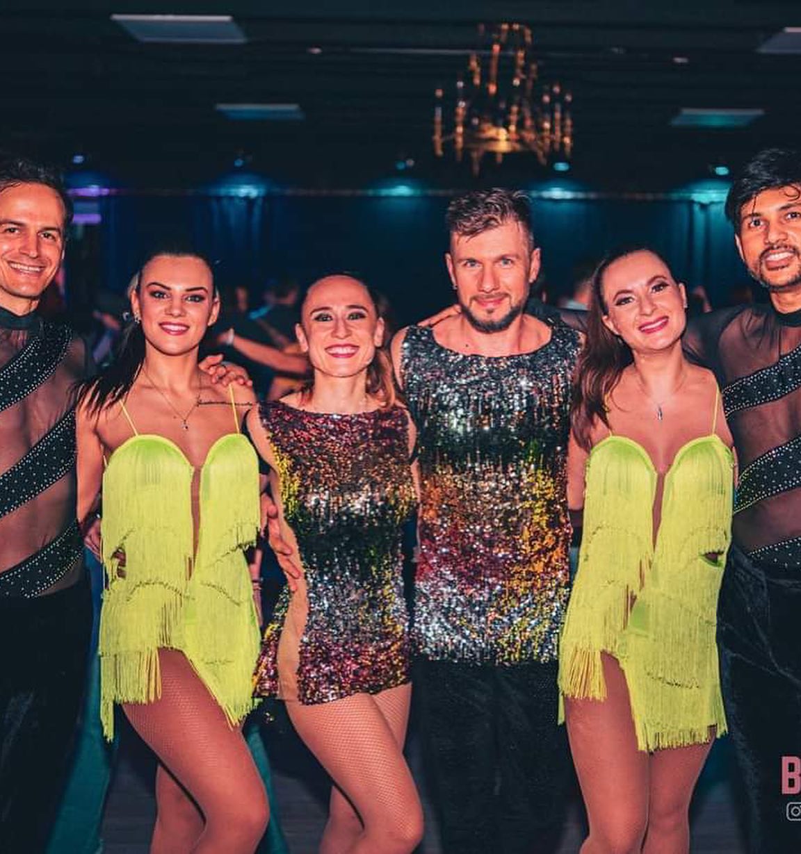 showteam bachata bruxelles